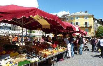 Tweewekelijkse Embrun-markt